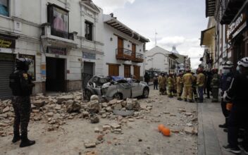 Ecuador Earthquake Kills at Least 4, Causes Wide Damage