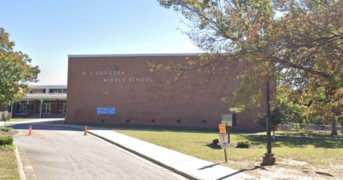 2 Teens Killed, 1 Wounded in Shooting Near North Carolina Middle School