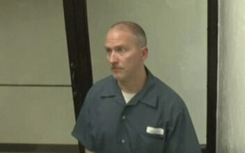 Inmate Who Stabbed Derek Chauvin Identified as Former FBI Informant