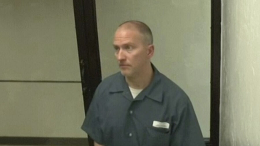 Former Minneapolis Officer Derek Chauvin Pleads Guilty to Tax Evasion