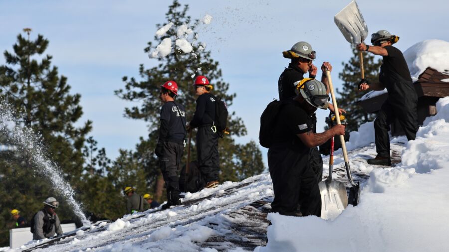 California Mountain Residents Still Digging Their Way Out