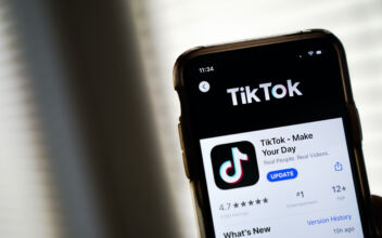 TikTok Whistleblower Says US Data Can Easily Be Accessed From China: Sen. Hawley
