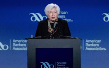 Yellen Vows to Safeguard US Bank Deposits, Suggests ‘More Interventions’