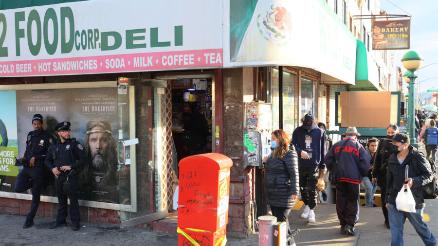 NYPD Wants Businesses to Require Customers Remove Masks