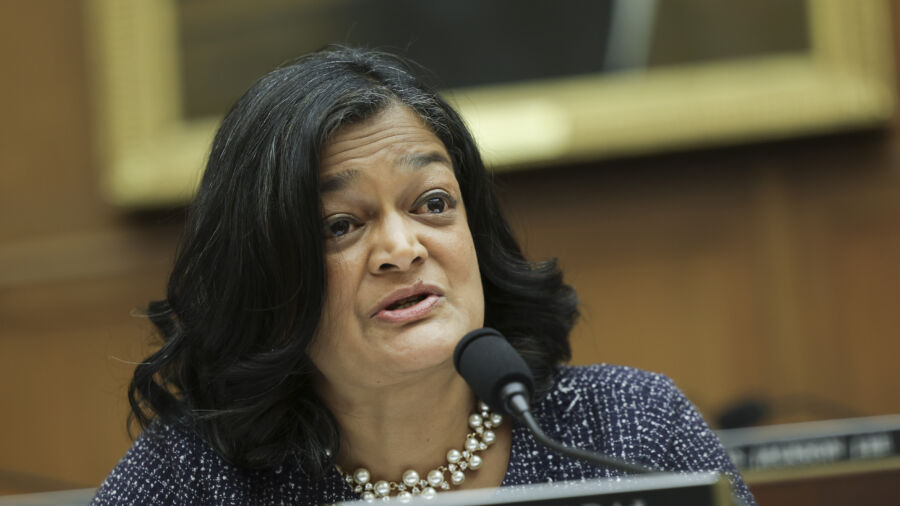 Rep. Jayapal Announces Introduction of Healthcare Ownership Transparency Act