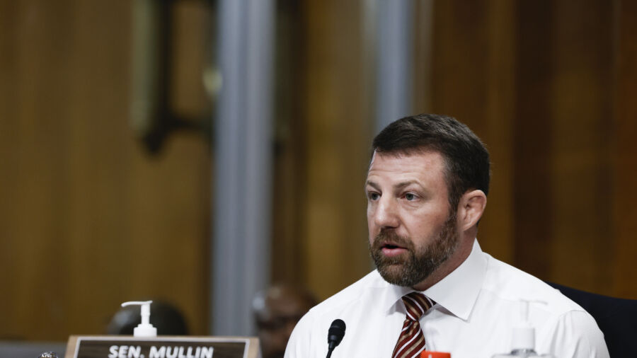 Heated Debate Between GOP Senator and Union President Breaks Out at Hearing
