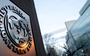 IMF to Offer Ukraine $15.6 Billion Financial Package
