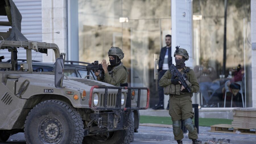 3 Palestinian Militants Killed in Attack on Israeli Troops