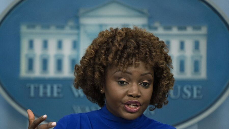 White House Holds the Daily Briefing (March 21)