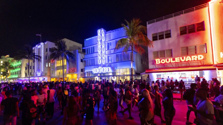 Miami Beach Sets Spring Break Curfew After 2 Fatal Shootings