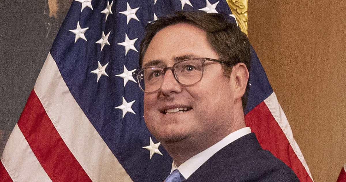 Rep. Mike Flood Calls for Answers on SVB Bank Collapse Before Jumping to New Regulations NTD