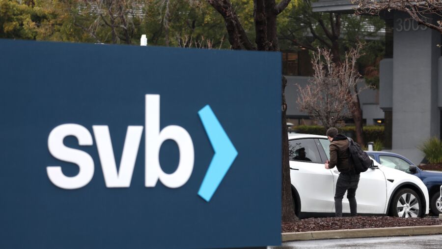 SVB Chief Sold $3.6 Million in Stock Shortly Before Bank’s Collapse