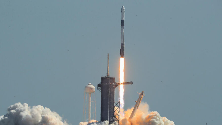SpaceX Launches New Batch of Starlink Satellites