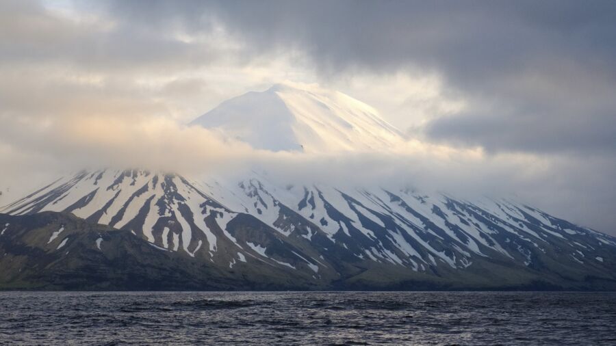 Alaska Volcanoes Now Pose Lower Threat, After Quakes Slow
