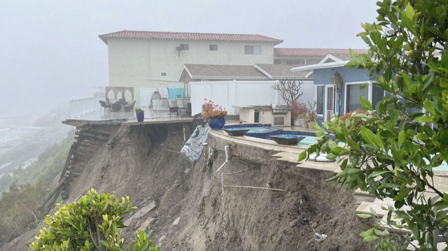 California Hit by Another Storm Causing More Mudslides, Floods