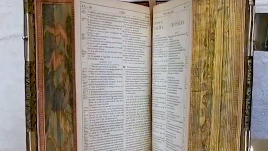 The Art of Vanishing Images on Books