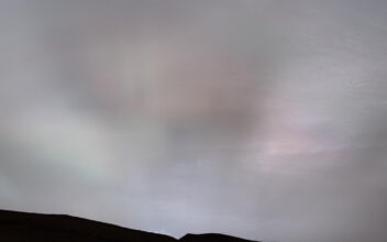 NASA’s Curiosity Rover Shares a Stunning Sunset on Mars