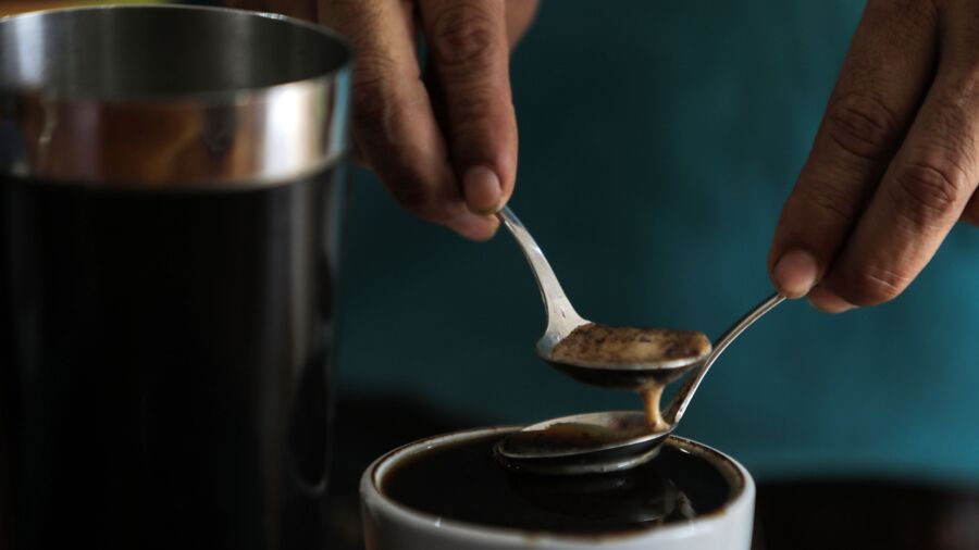 No Short-Term Adverse Effects From Coffee Consumption: Research on Coffee and Heart Health