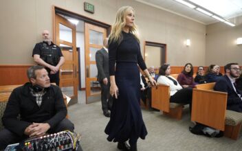 Gwyneth Paltrow Takes the Stand in Utah Ski Collision Trial