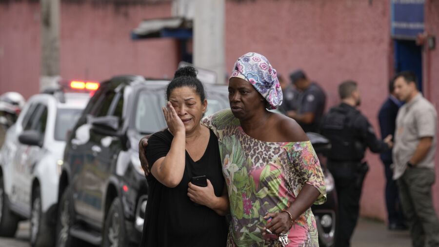 Teenager Fatally Stabs Teacher, Wounds 5 People in Brazil