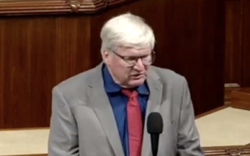 Rep. Grothman Criticizes ‘Left-Wing Approach’ of Higher Education Admission Systems