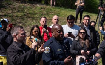 Nashville Police Hold Briefing on Shooting That Left 6 Dead