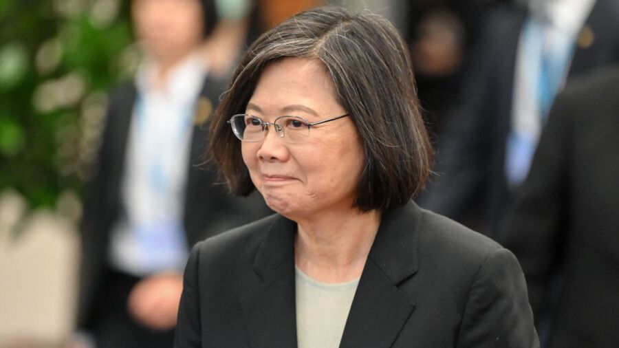 Taiwanese President Accepts Global Leadership Award