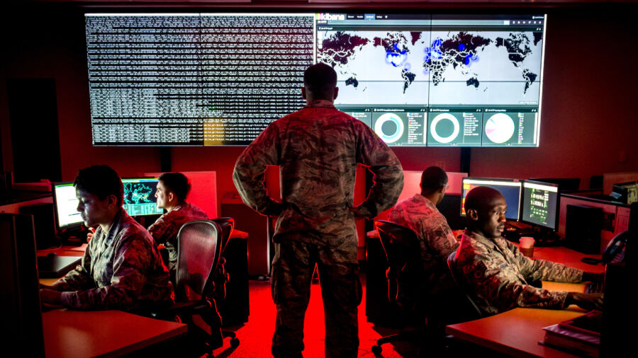 Consequences Unmeasurable If CCP Put Malicious Code in US Systems: China Analyst