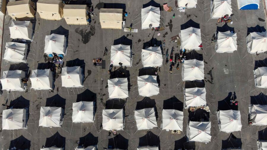 Nonprofit Builds Shelters in Turkey, Syria