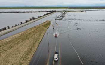California’s Tulare County Roads, Crops Flooded