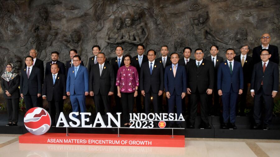 China to Join ASEAN’s Nuclear Arms-Free Zone