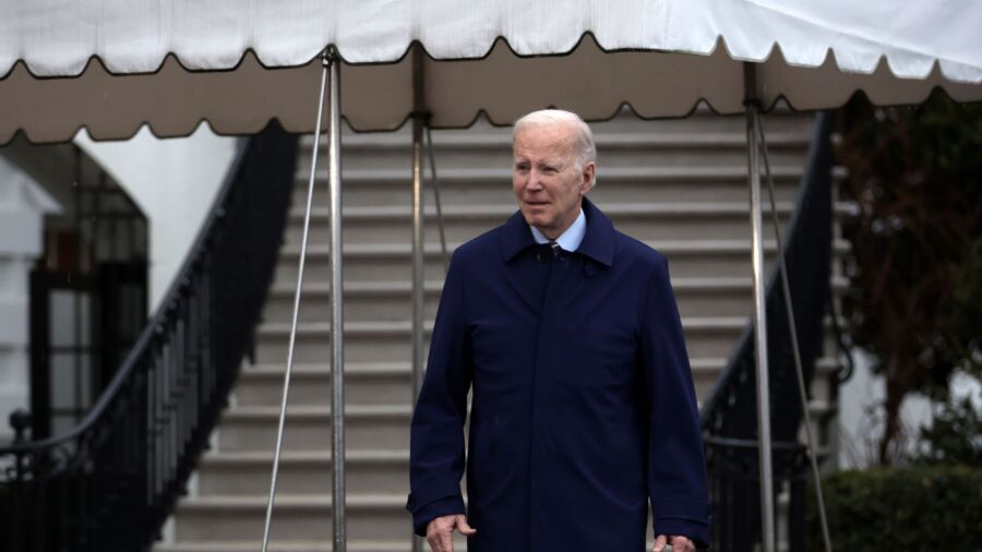 Biden Insists Financial System Is 'Safe' Following Failures of SVB, Signature Bank