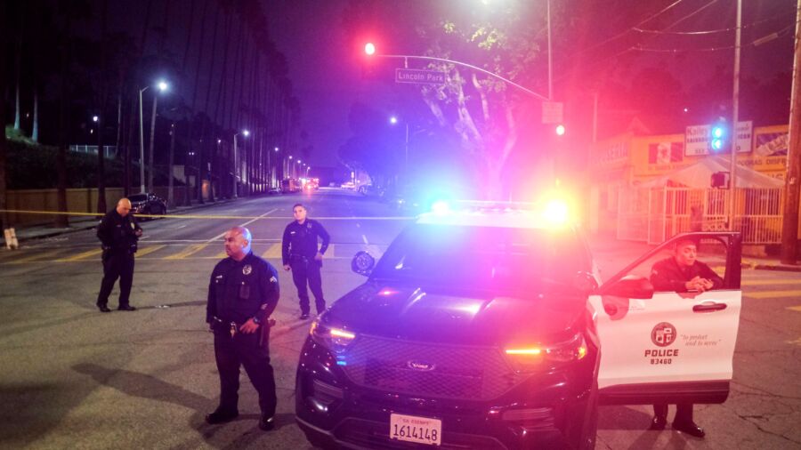 2 Los Angeles Police Officers Shot by Parolee Released From Hospital