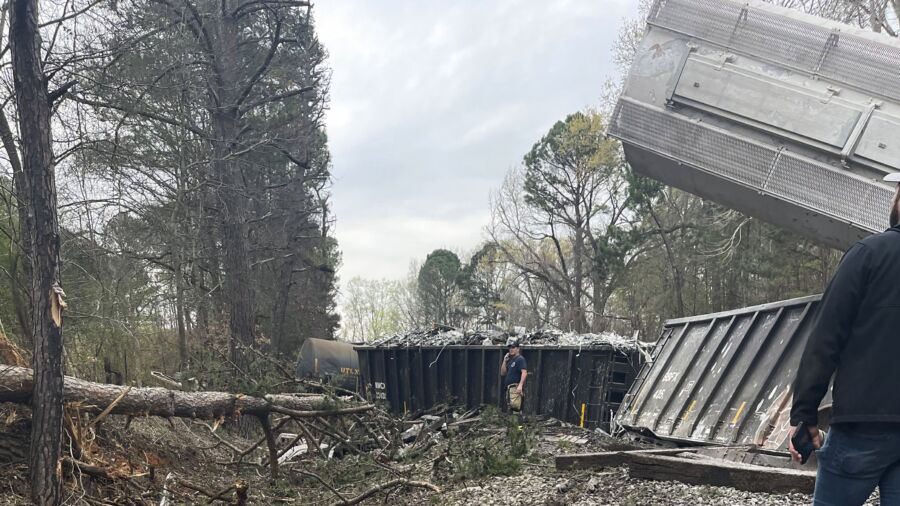 Norfolk Southern Train Derails as CEO Testifies to Congress