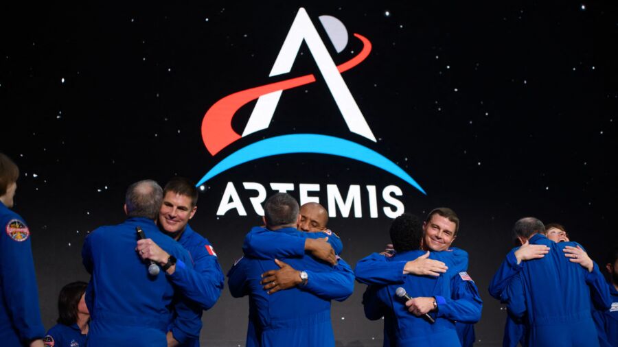 NASA Names Artemis II Crew for Lunar Flyby