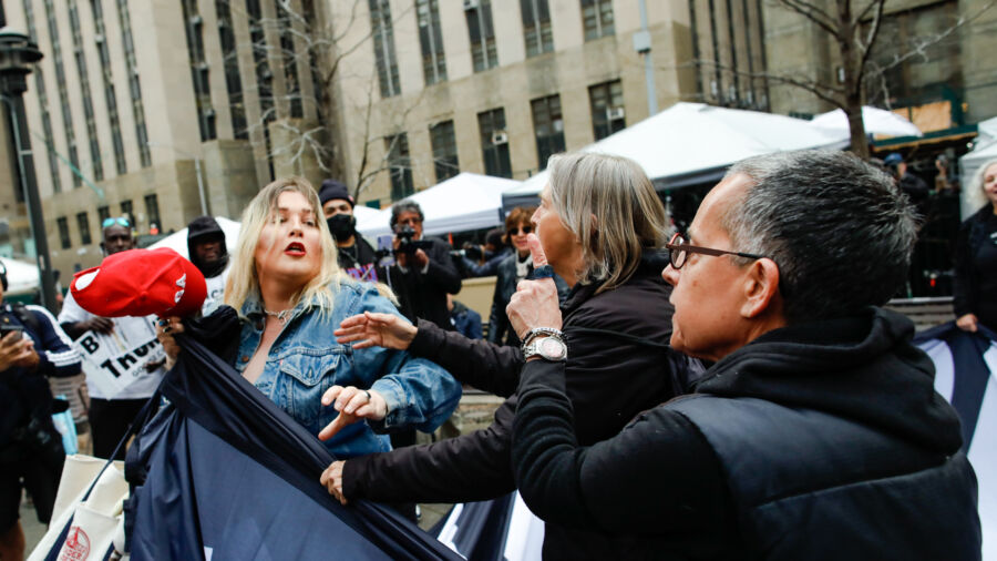 Trump Supporters, Detractors Protest Outside Manhattan Courthouse Amid Arraignment