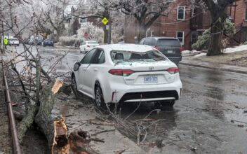 2 Dead, Over a Million Without Power After Ice Storm Hits Canada