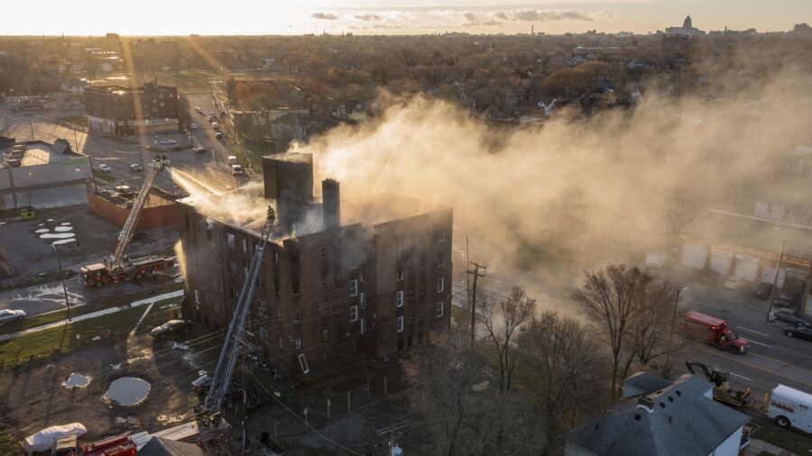 Detroit Apartment Building Fire Injures 11, Displaces 20