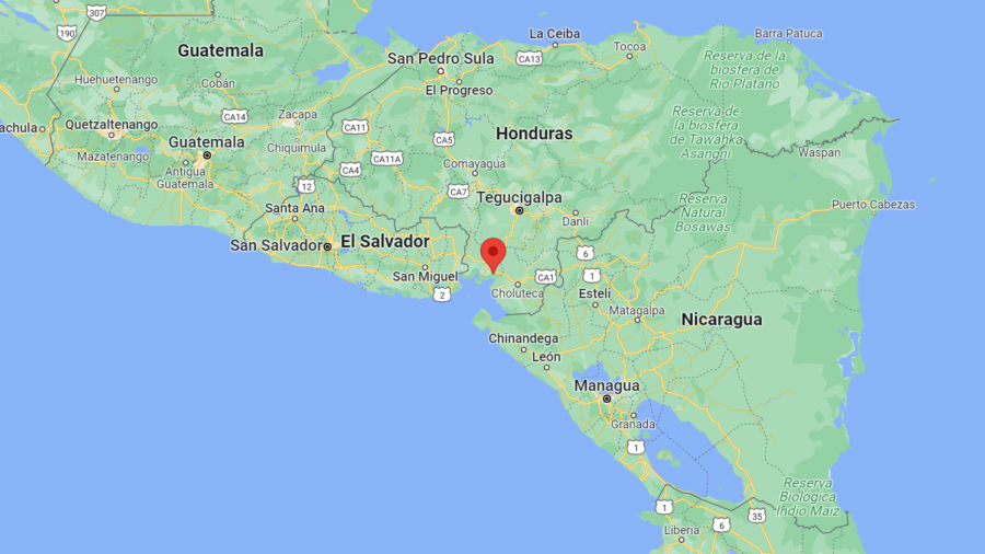 Ship Carrying 20 Tourists Sinks in Honduras, Search and Rescue Underway