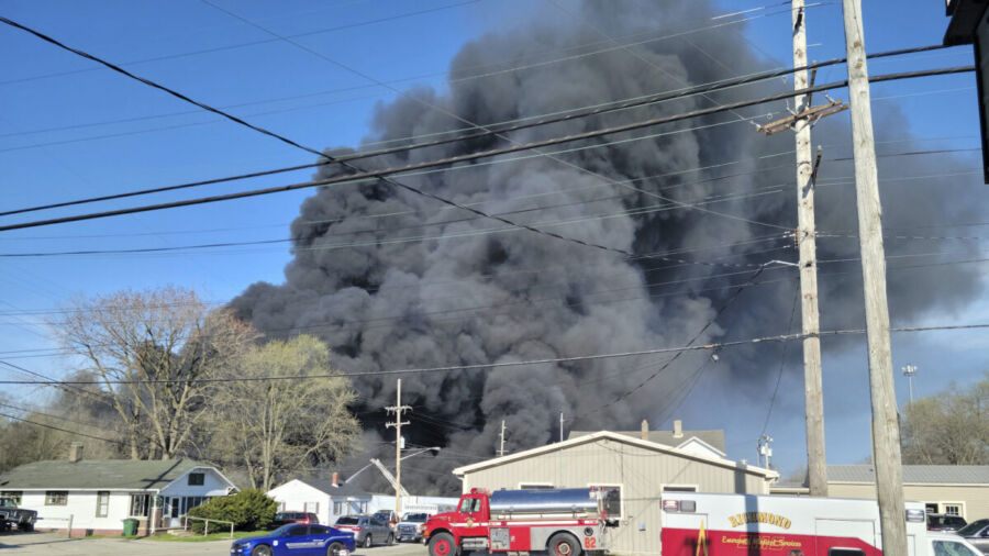 Toxic Indiana Fire Will Spew Smoke, Soot, and Ash for Days, Officials Say