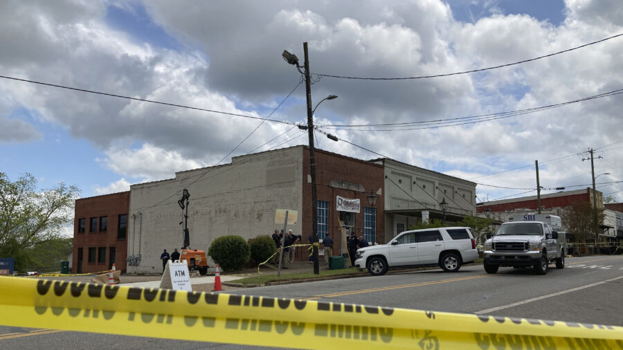 High School Star Among 4 Slain in Alabama Party Shooting