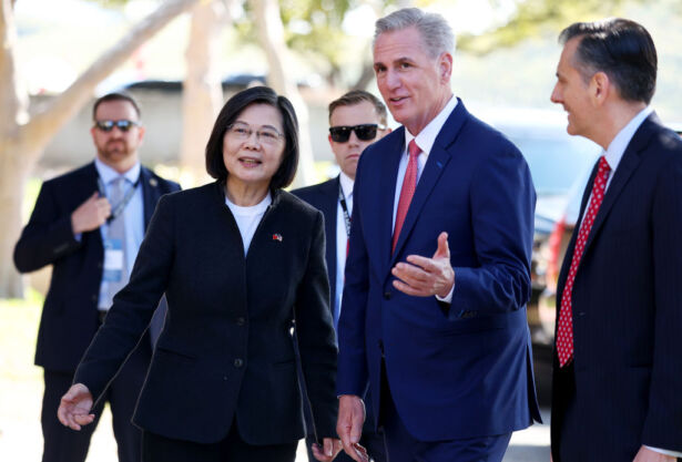 Kevin Mccarthy Meets With Taiwanese President Tsai At Reagan Library