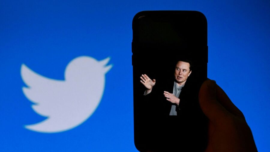 Elon Musk Says US Government ‘Had Full Access’ to Private Twitter DMs