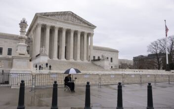 US Supreme Court Allows Illinois Gun Control Law to Remain in Effect