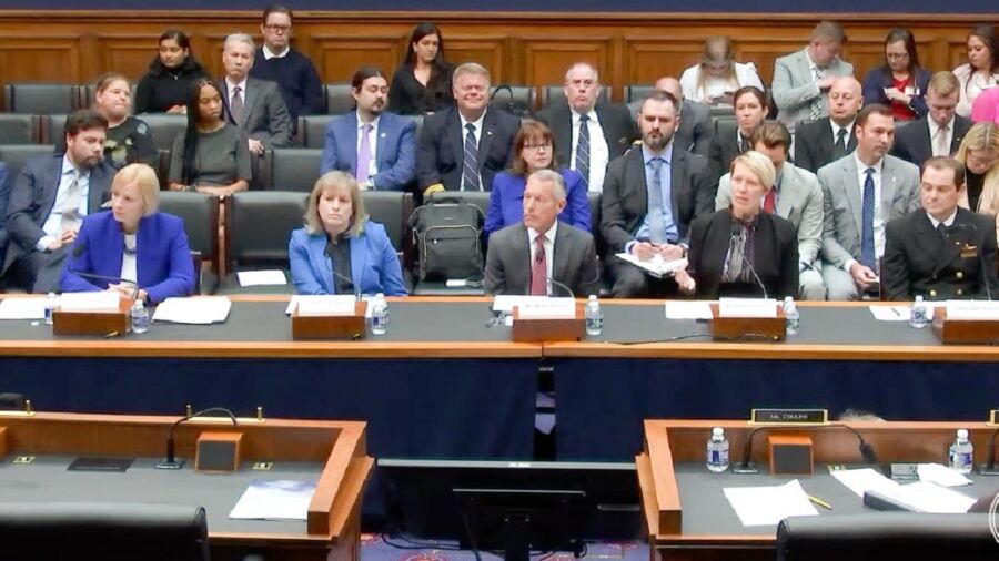 US Aviation ‘Going Off a Cliff’ Unless More Pilots Step Up, Get Better Training, Capitol Hill Hearing Told