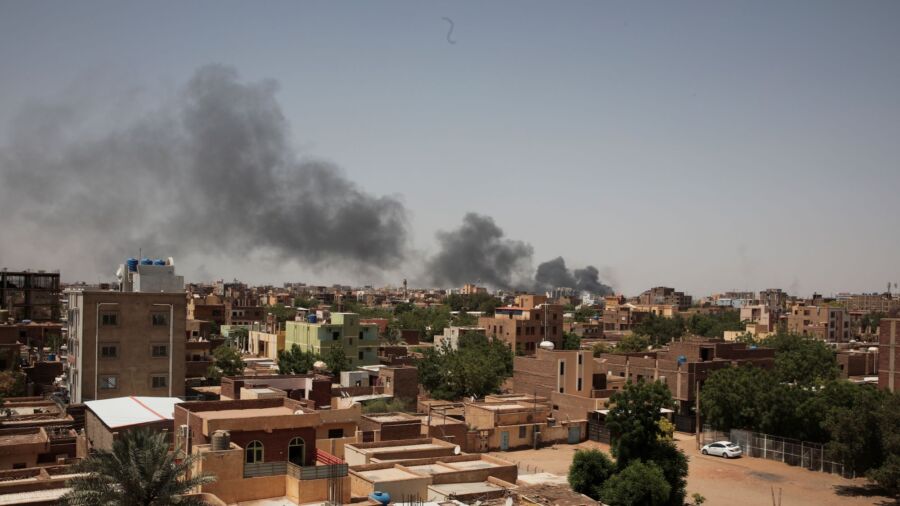 US Lets Citizens Stranded in War-Torn Sudan, Projecting 'Weakness': Analysis