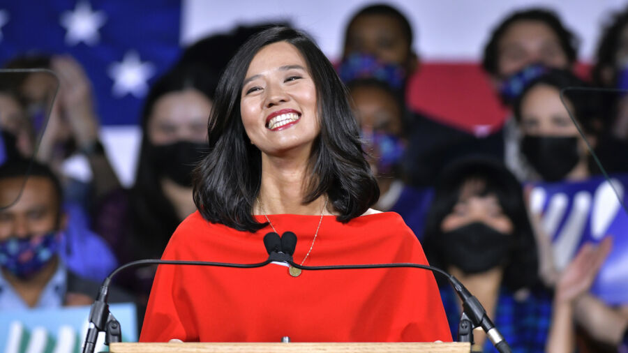 Boston Mayor Wu, Sen. Markey, Rep. Pressley Make Announcement on Free Public Transportation