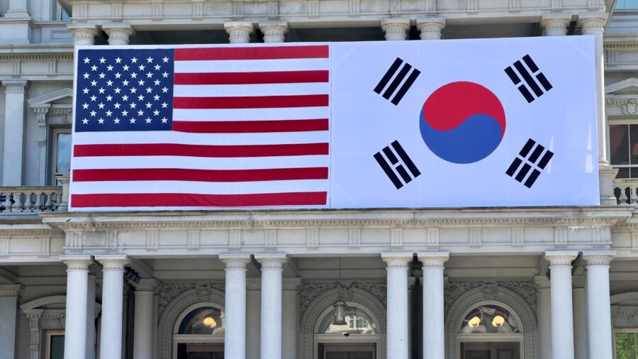 Trump Announces Trade Deal With South Korea