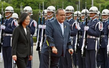 Guatemala’s Leader Vows ‘Solid Diplomatic Relationship’ With Taiwan During Visit