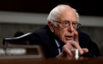 Bernie Sanders Endorses Biden’s 2024 Reelection Bid, Rules Out Own Run